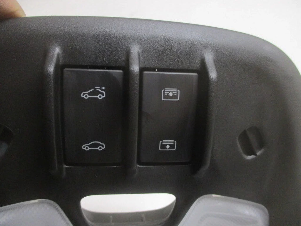 21 22 Overhead Roof Pre-Owned Chevrolet w/Onstar Trailblazer Console & OEM (Good) LKQ Sunroof