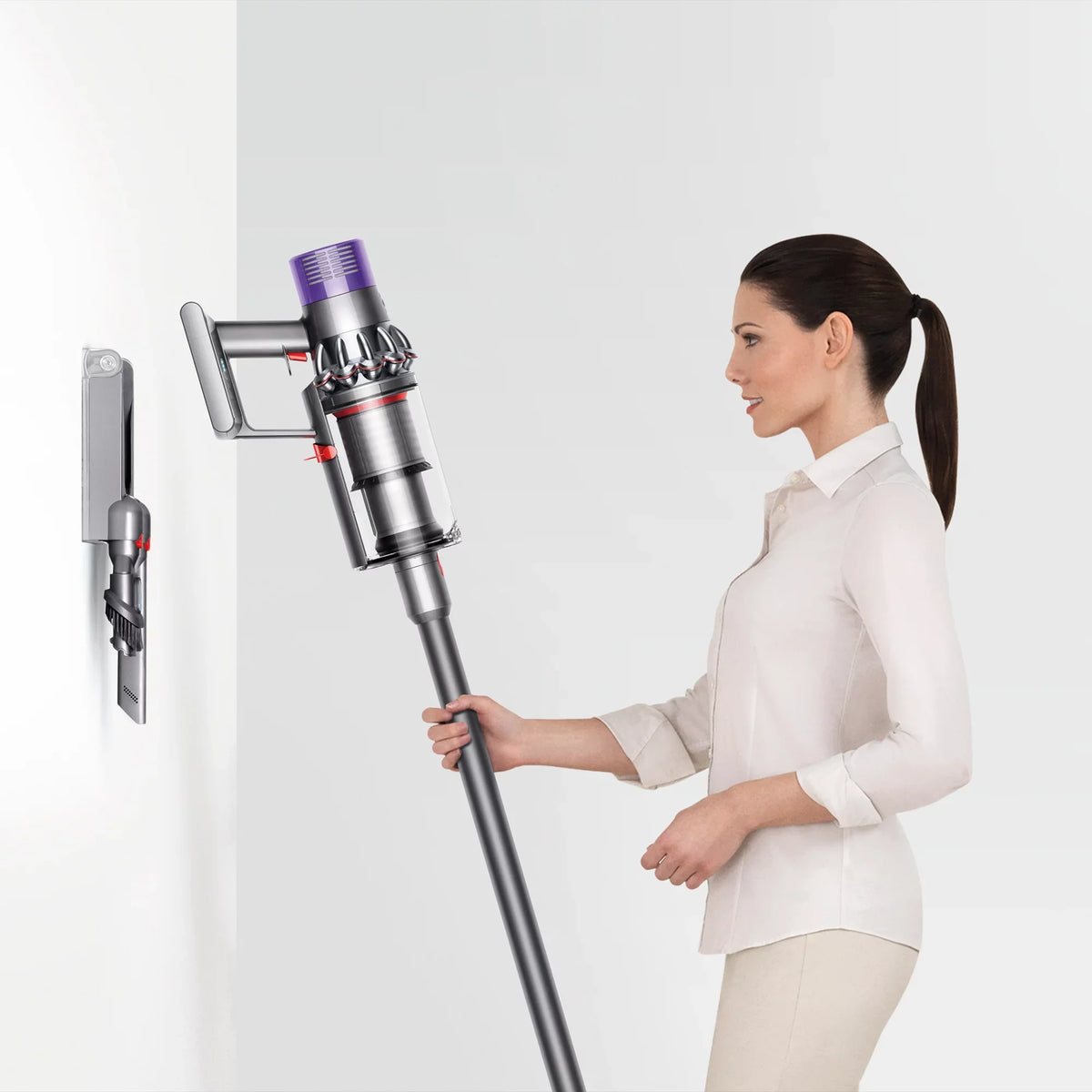 Dyson V10 Total Cleaner| Refurbished Vacuum | Iron Cordfree Clean