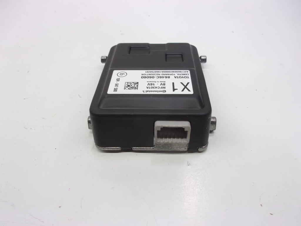 View ID Forward Camry Lane 2019 8646C-06060 OEM (Good) Departure Camera Pre-Owned