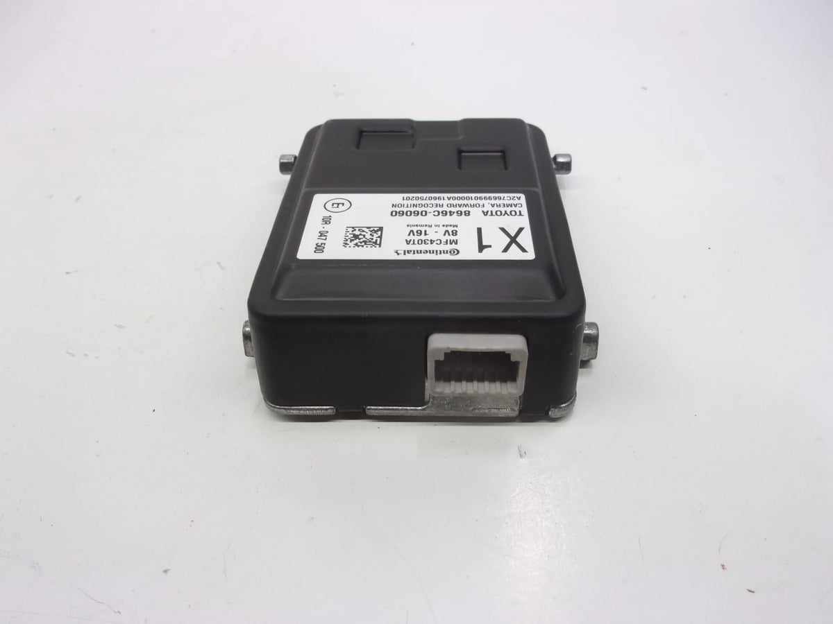 View ID Forward Camry Lane 2019 8646C-06060 OEM (Good) Departure Camera Pre-Owned
