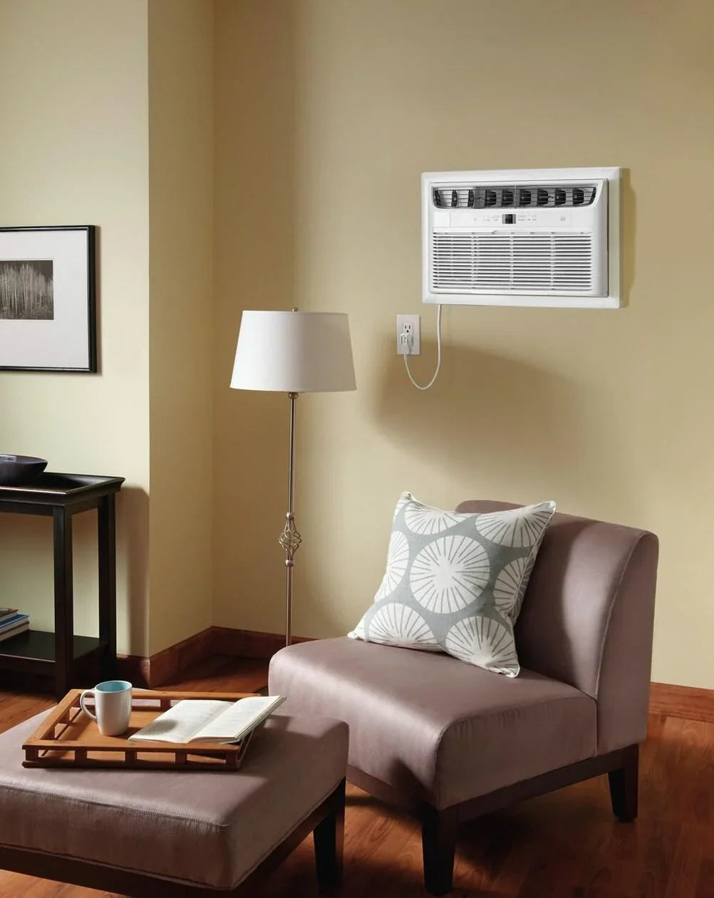Conditioner Air FHTC142WA2 Frigidaire BTU, ft. 14000 sq. Cooling Remote, 700 230/208 Volts, White Wall