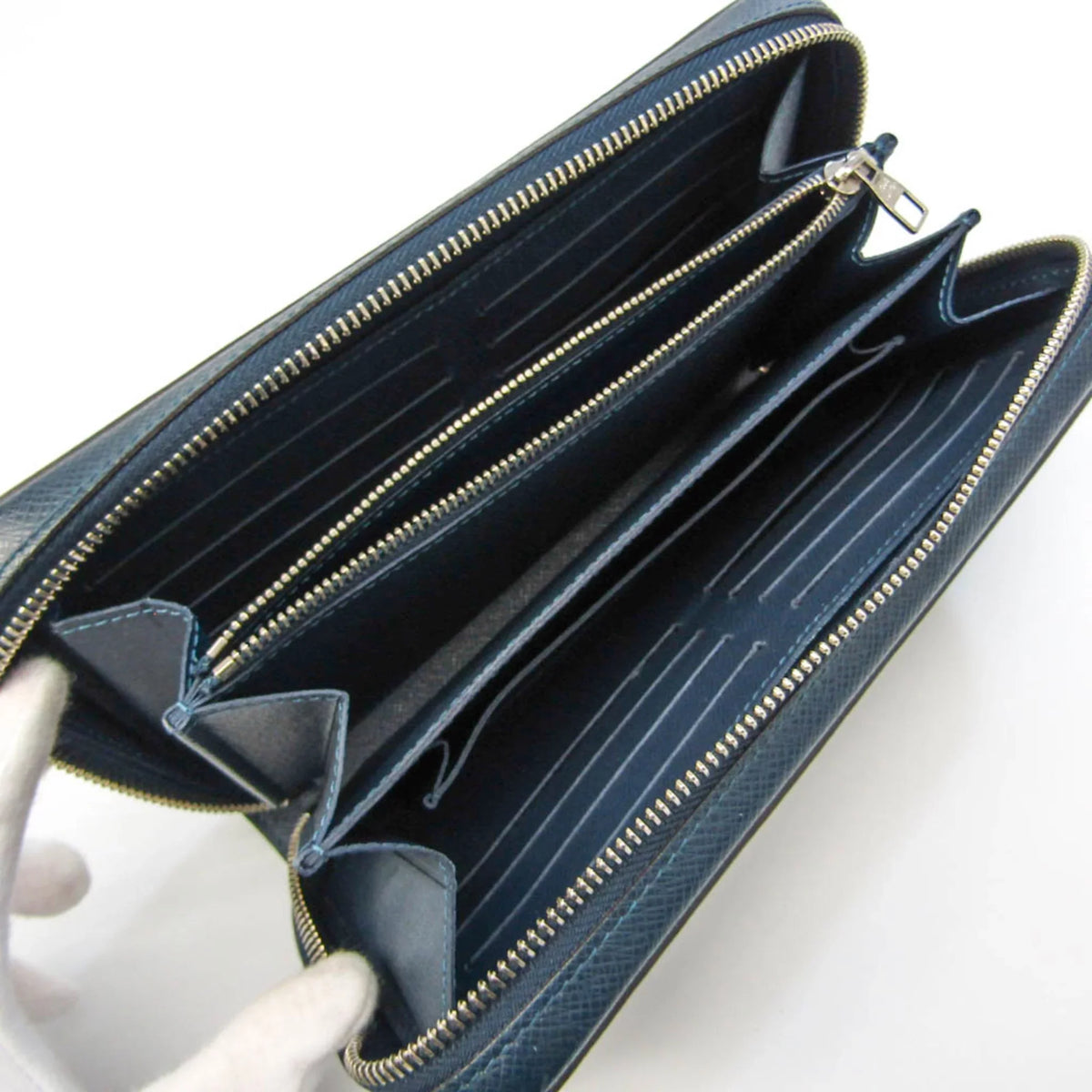 Men's Leather Taiga Wallet XL Blue Taiga (Good) Pre-Owned M64019 Zippy (bi-fold) Long Navy