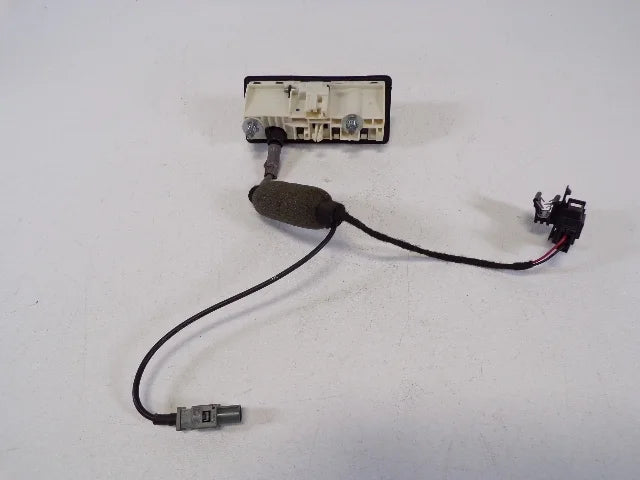 LKQ Rear Handle Q3 Gate Mounted View Pre-Owned OEM Audi Camera Backup (Good) 15-18