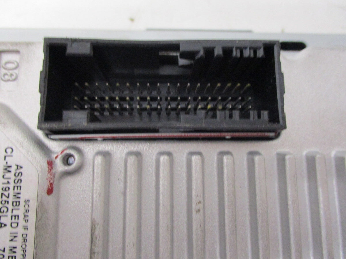 Information (Good) Ranger OEM Screen 19 8.0 Front Mount Pre-Owned 20 Dash Fusion Display