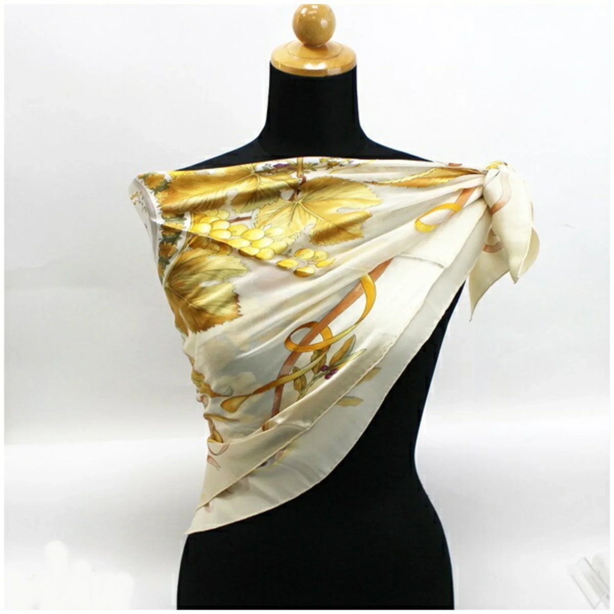 Silk Pre-Owned Pattern Viscose x Muffler Salvatore (Good) Scarf Fruit Cream Ferragamo Women's