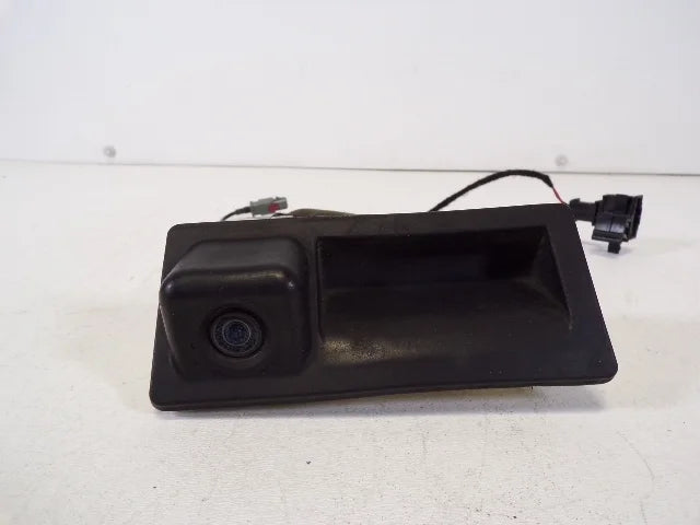 LKQ Rear Handle Q3 Gate Mounted View Pre-Owned OEM Audi Camera Backup (Good) 15-18