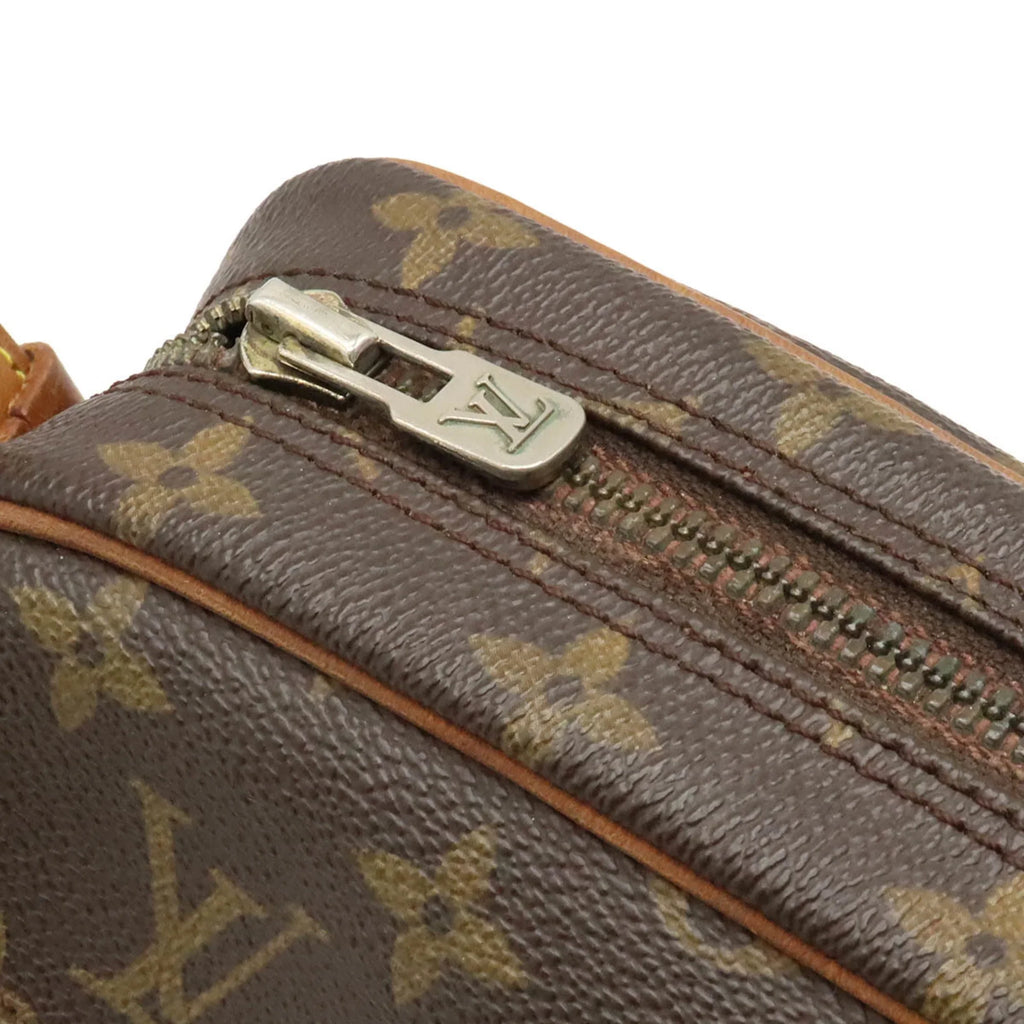 M51226 (Fair) 25 Bag Pre-Owned Pochette Monogram Shoulder Genefeuille