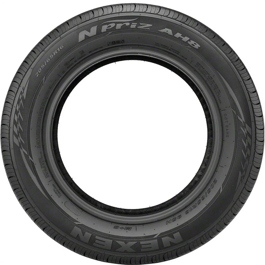Nexen Chevrolet Malibu 2 N'Priz Tires 2016-21 Set Accord L, Fits: Honda AH8 of 95H LX 205/65R16 2013-17